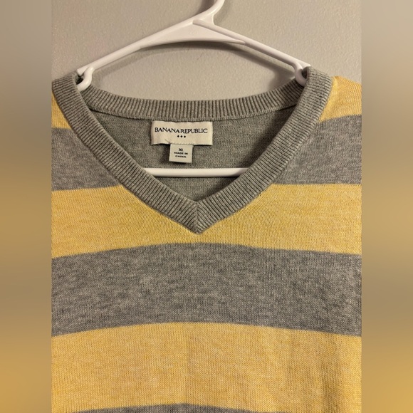 Banana Republic V-Neck Sweater in Gray and Yellow Stripes - Picture 2 of 4